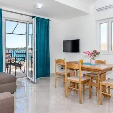 Ana - One Bedroom A1