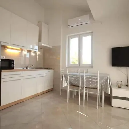 Ana - One Bedroom A1 *