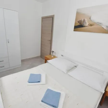 Ana - One Bedroom A1 *
